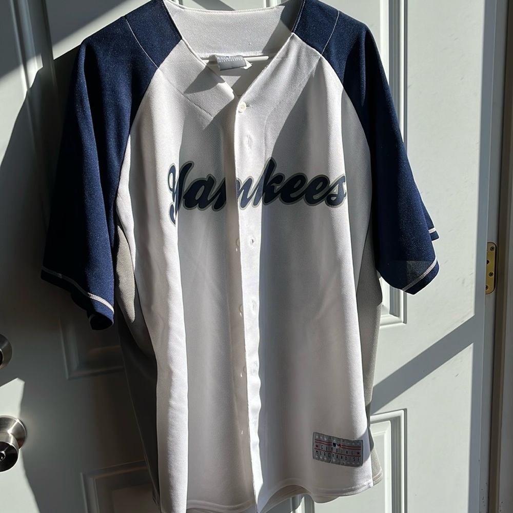 Men’s New York Yankees jersey